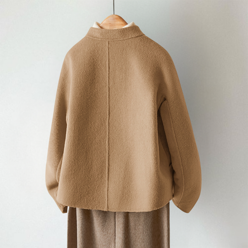 Thalassa - Elegant Cardigan