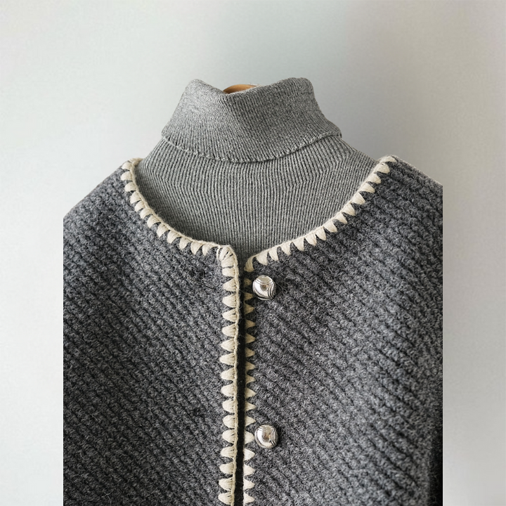 Amaris - Elegant Cardigan