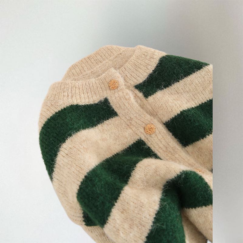 Amalia - Stylish Cardigan