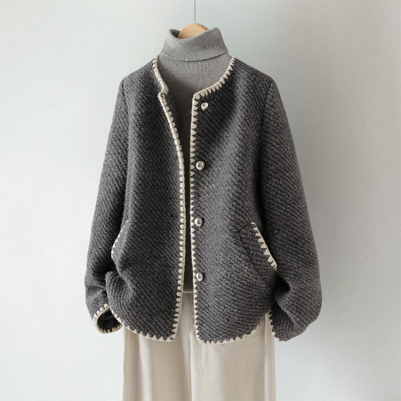 Amaris - Elegant Cardigan