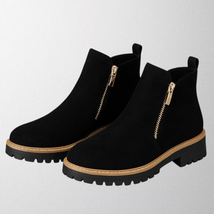 Louisa – Women's shoe with round toe and side zip fastening