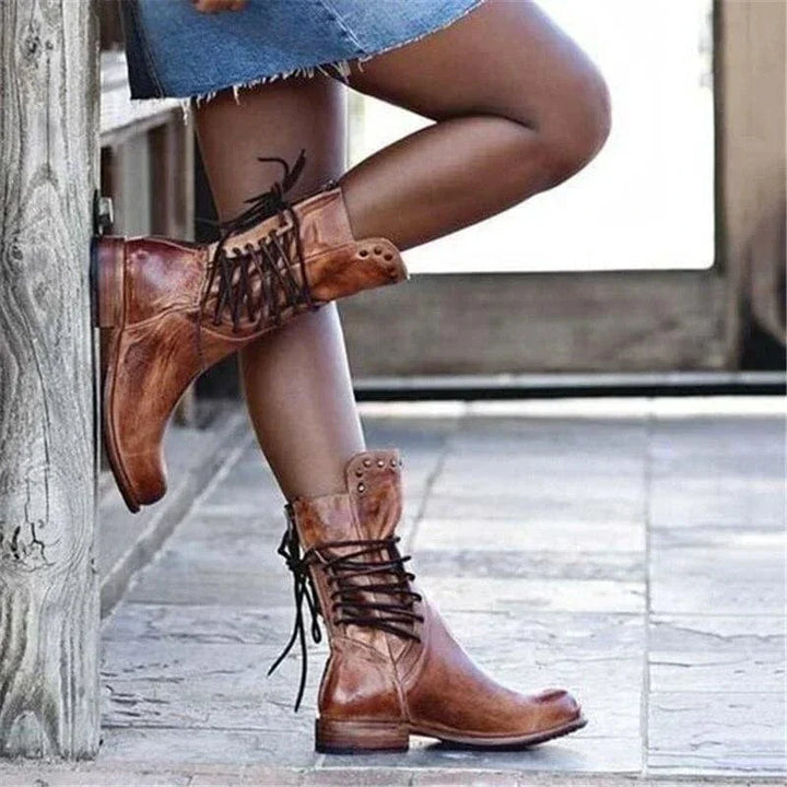 Liora - Trail Boots