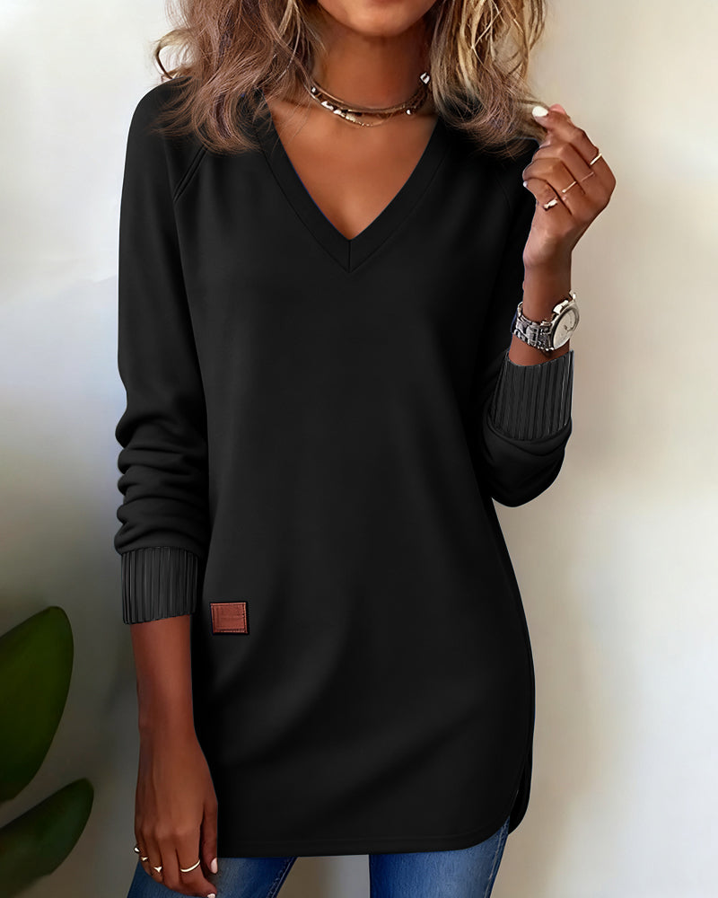 Serena - Fashionable Sweatshirt with V-Neck