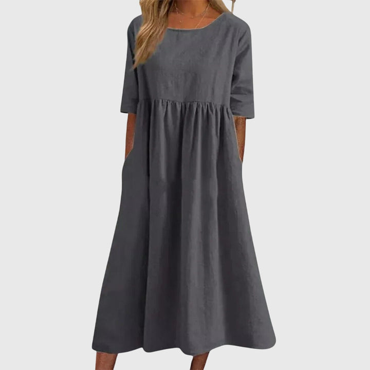 Olivia - Elegant Short-Sleeved Dress