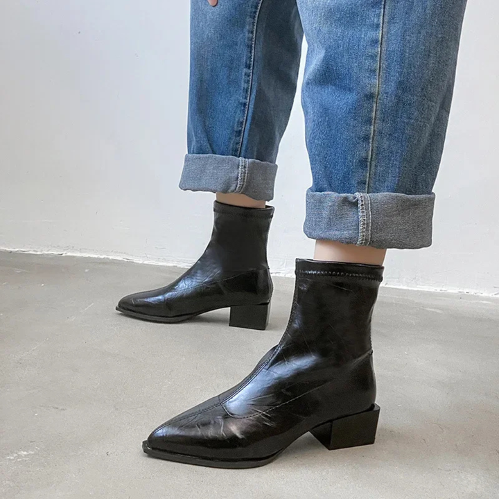 Isolde - Toe Boots
