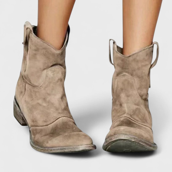 Cecilia - Timeless Ankle Boots