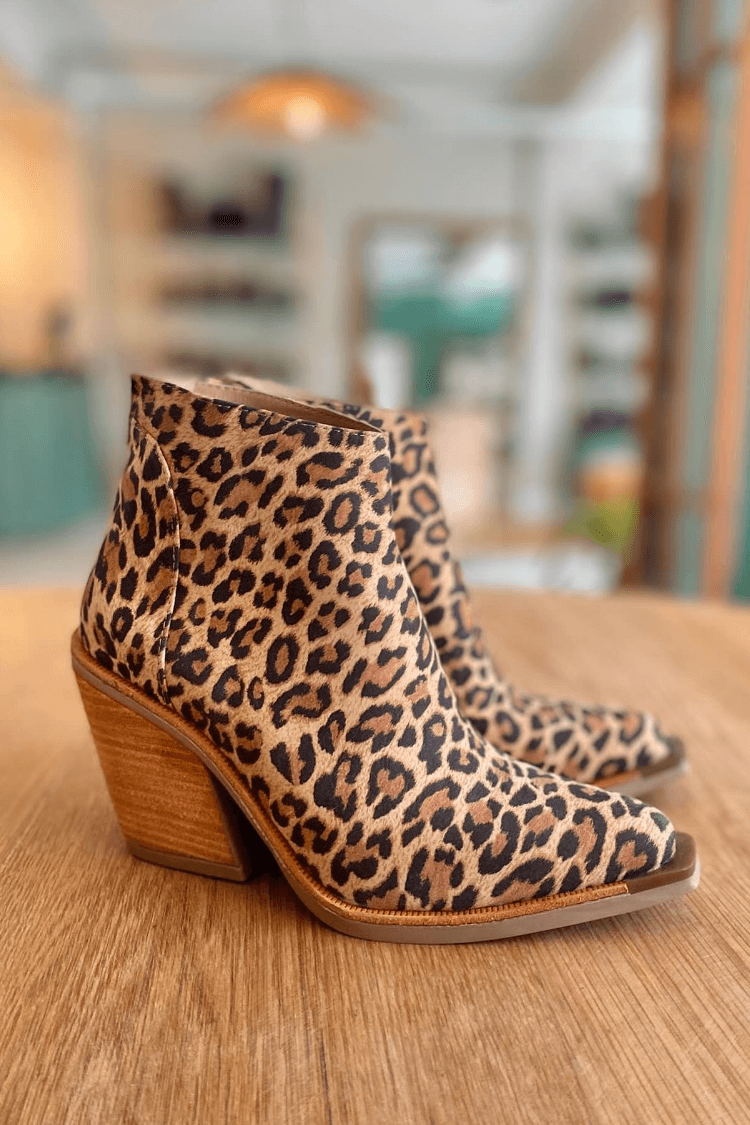Amelia - Pointed Toe Cowboy Boot
