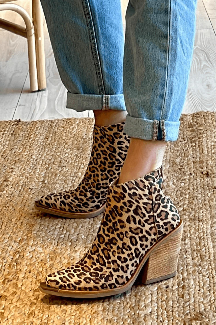 Amelia - Pointed Toe Cowboy Boot