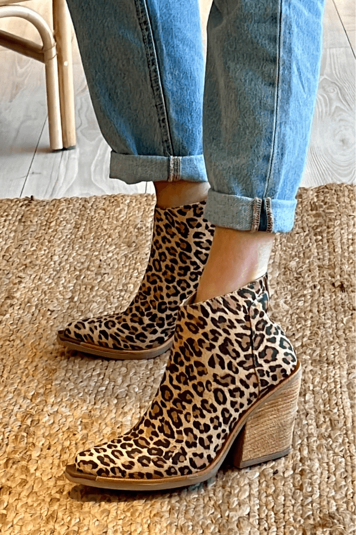 Amelia - Pointed Toe Cowboy Boot