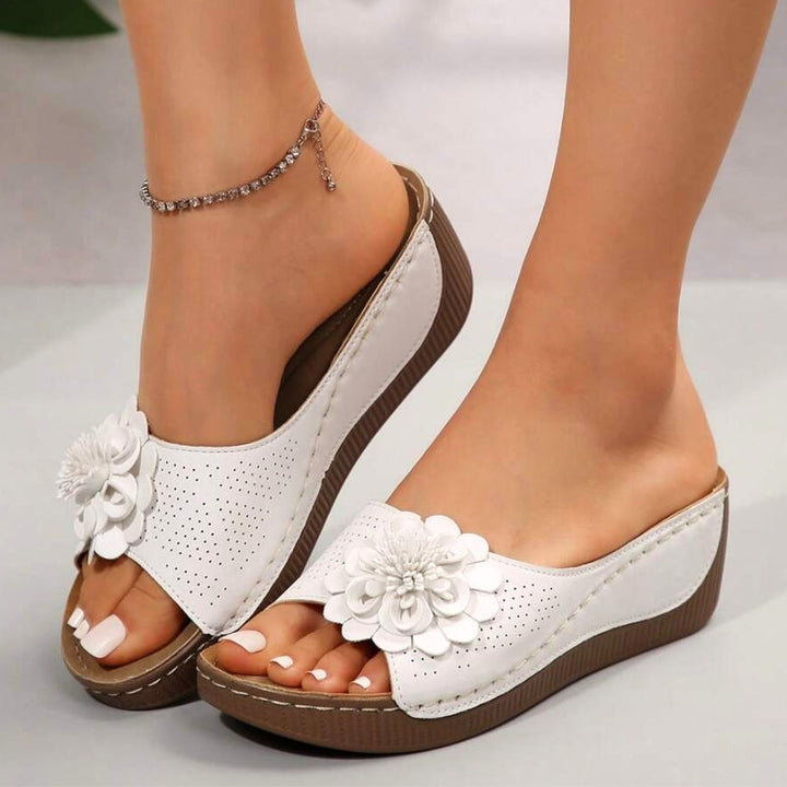 Noemi - Orthopedic Sandals
