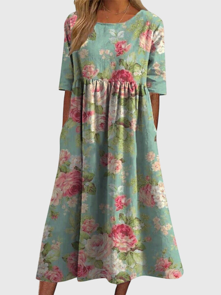 Olivia - Flattering Dress