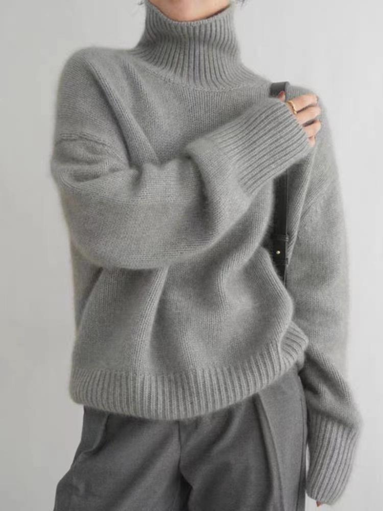 Dakota - Luxe turtleneck sweater