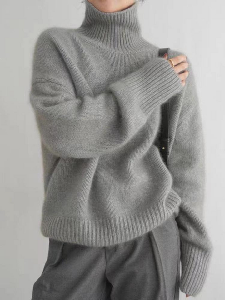Dakota - Luxe turtleneck sweater