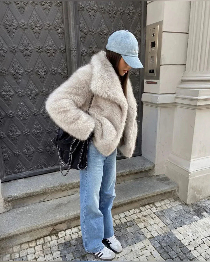 Maryam - Elegant Faux Fur Jacket