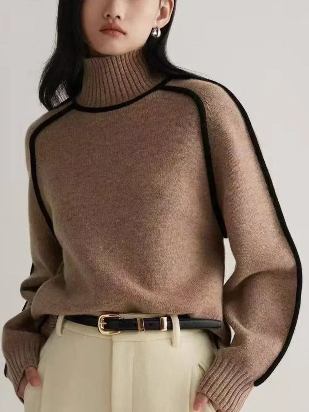 Jasmine - Elegant Turtleneck sweater