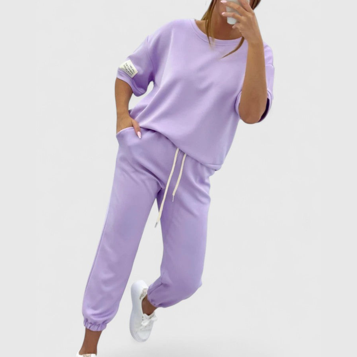 Dahliana - Comfortable Set