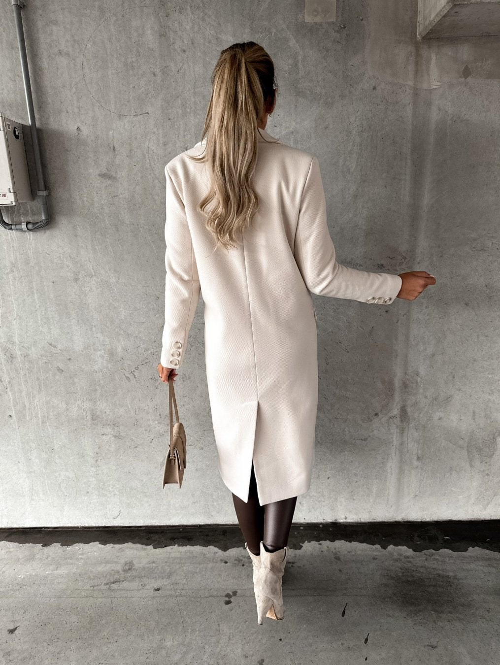 Angela - Elegant Winter Coat