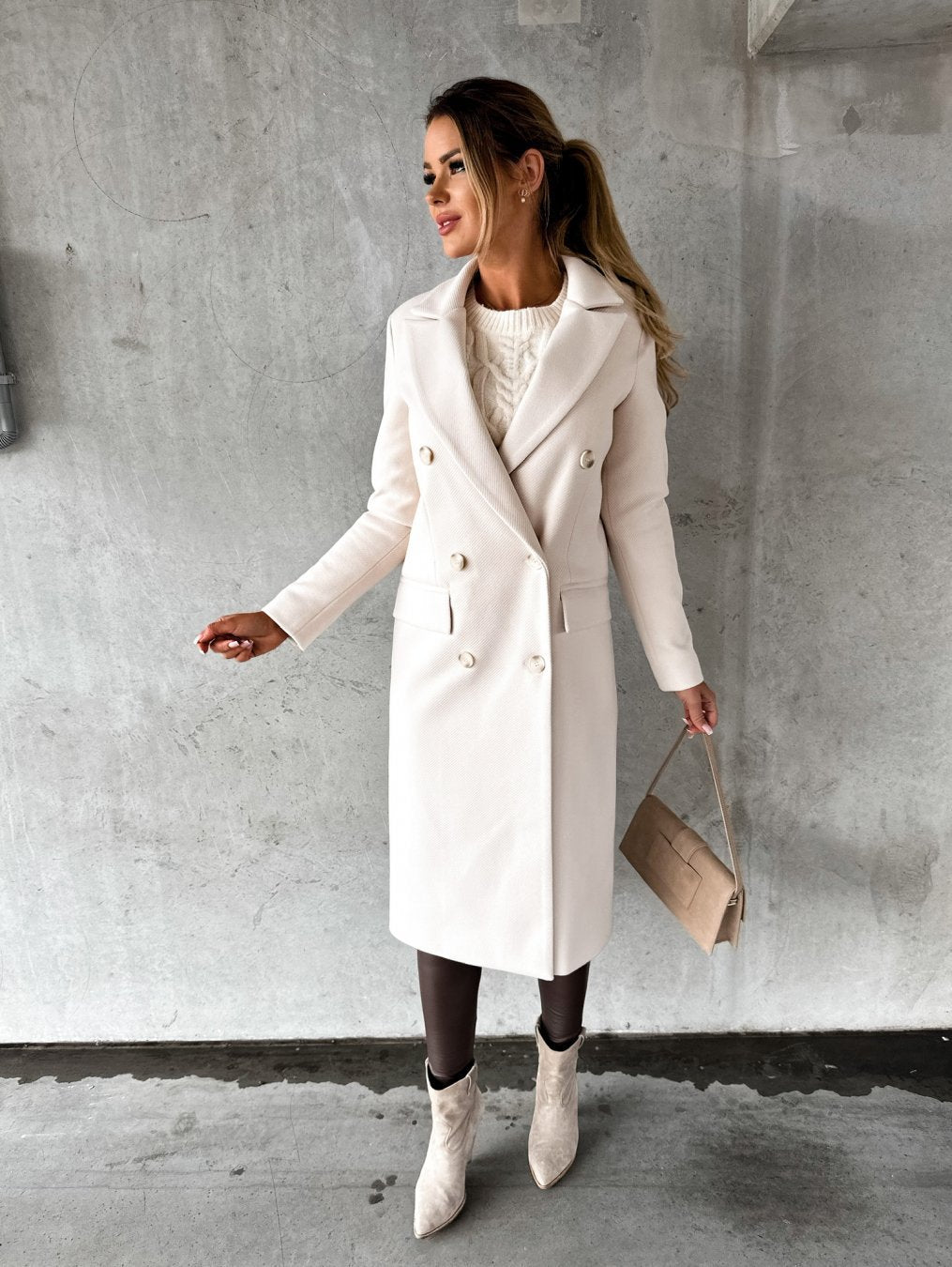 Angela - Elegant Winter Coat