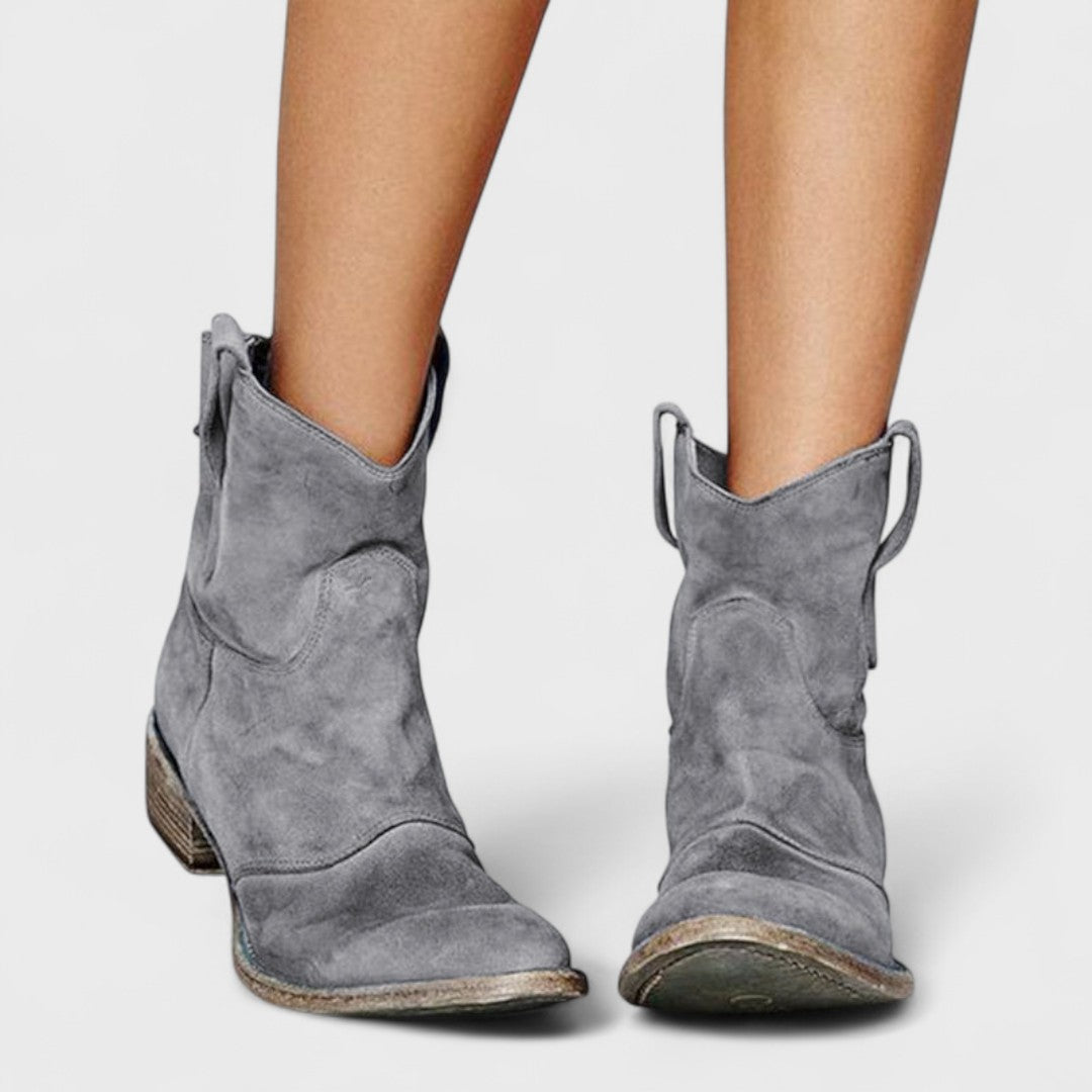 Cecilia - Timeless Ankle Boots