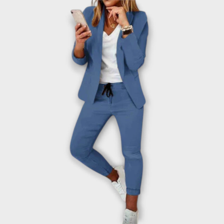 Phoebe – Elegant and comfortable blazer set