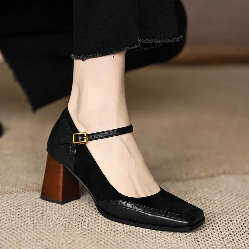 Isla - Classic Leather Pumps