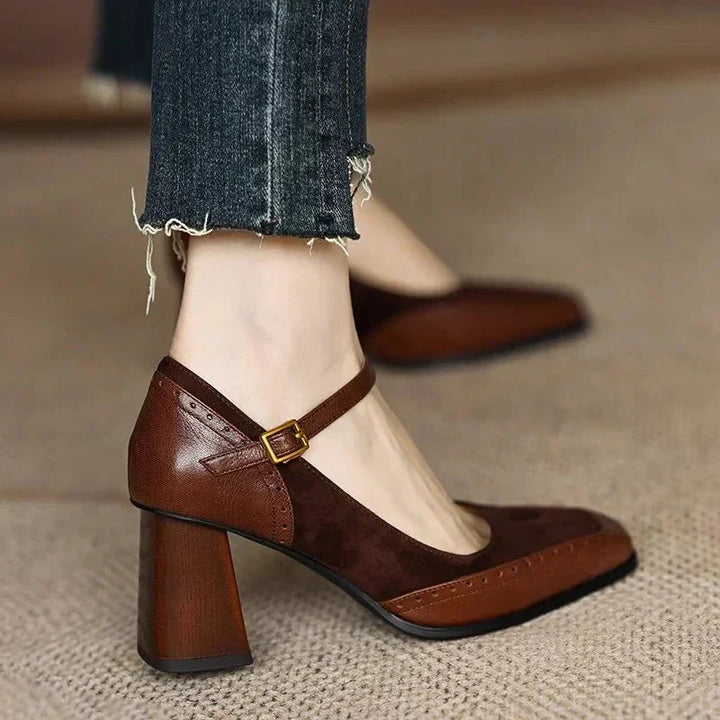 Clara - Classic Pumps