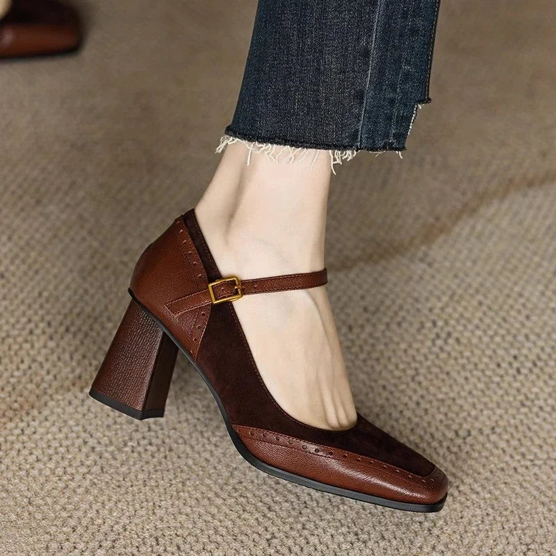 Clara - Classic Pumps