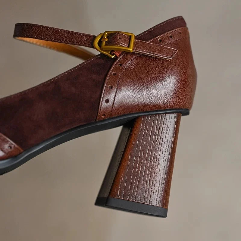 Clara - Classic Pumps