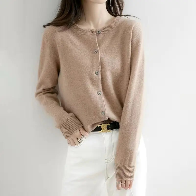 Cressida - Elegant Cardigan