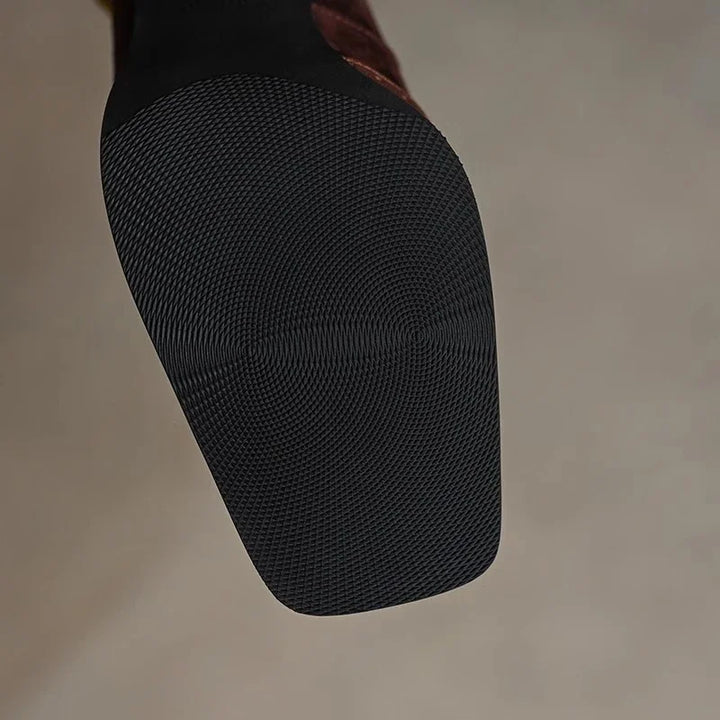 Isla - Classic Leather Pumps