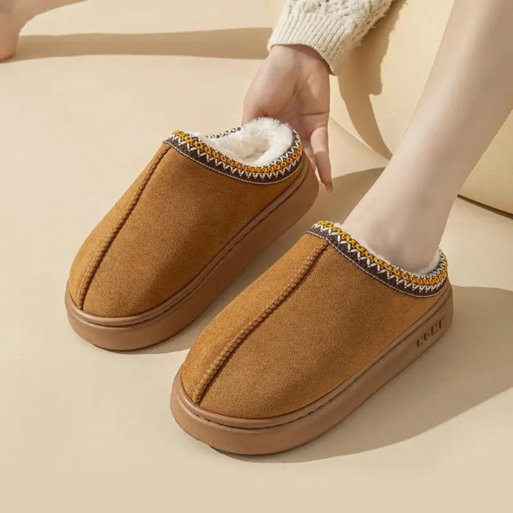 Freya - Chic Fluffy Platform Slides