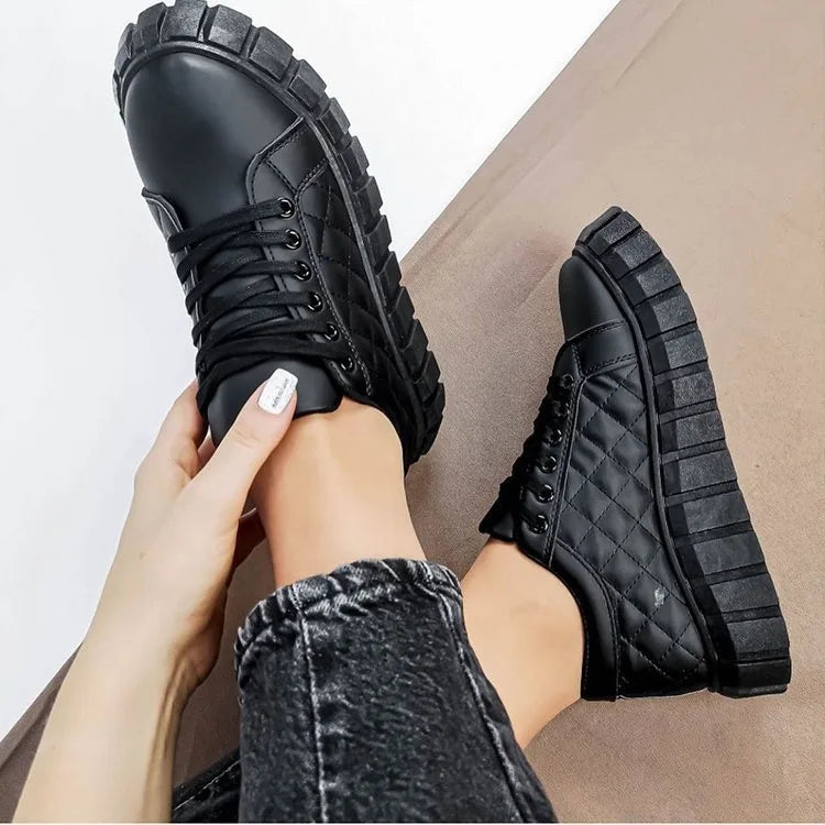Evie  - Orthopedic Sneakers