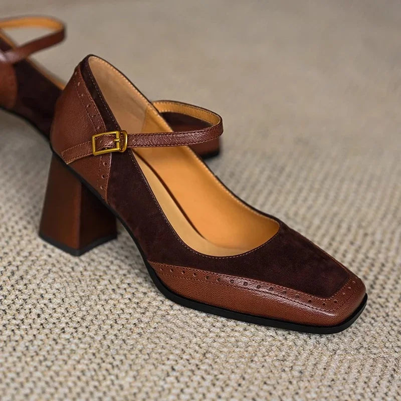 Clara - Classic Pumps