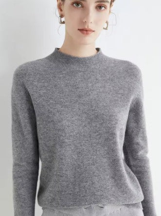 Sienna - Cozy Wool Mock Neck Sweater