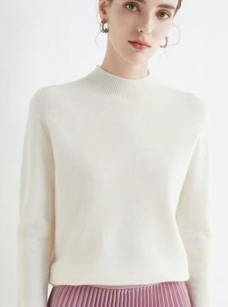 Sienna - Cozy Wool Mock Neck Sweater
