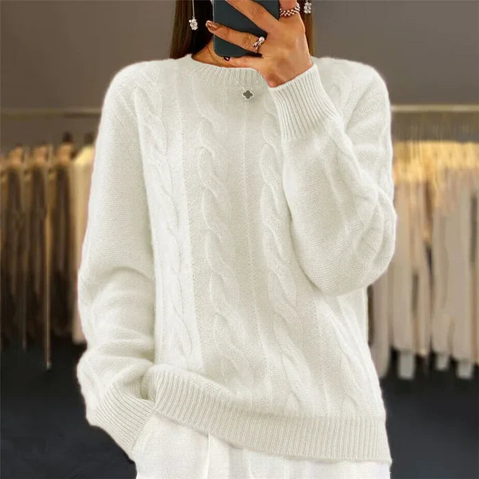 Lydia - Classic Knitted Sweater