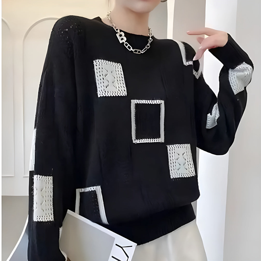Caroline - Flattering Timeless Sweater