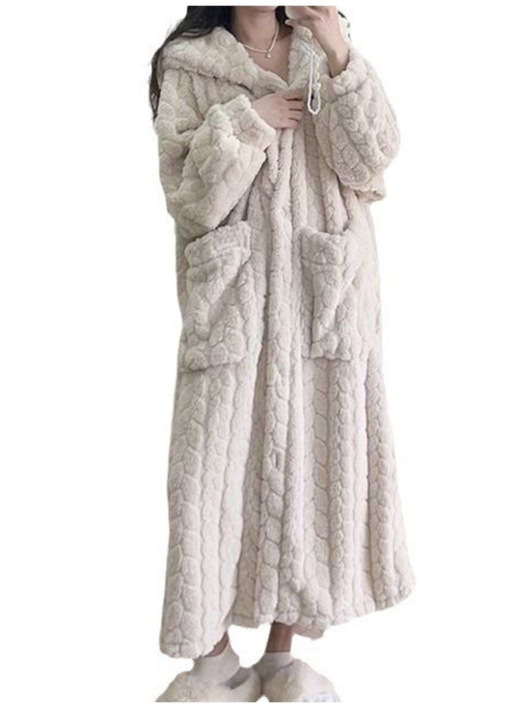 Maribel - Cozy Coral Fleece Hooded Robe