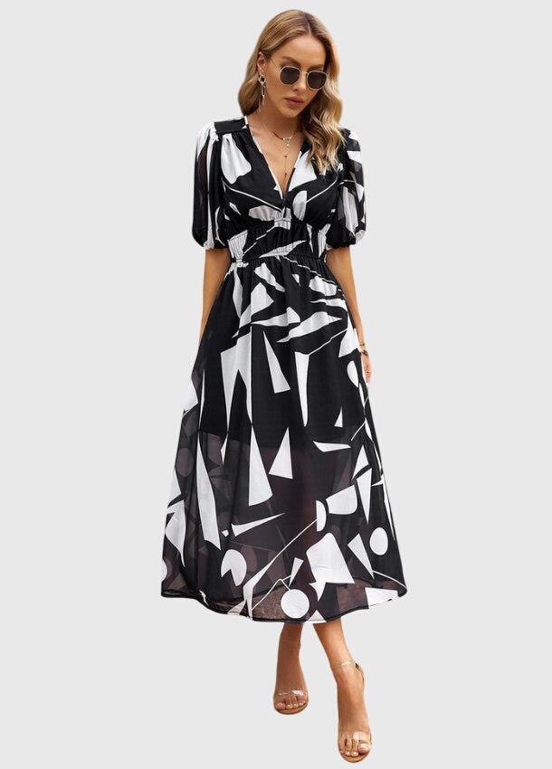 Olivia - Flattering Floral Midi Dress