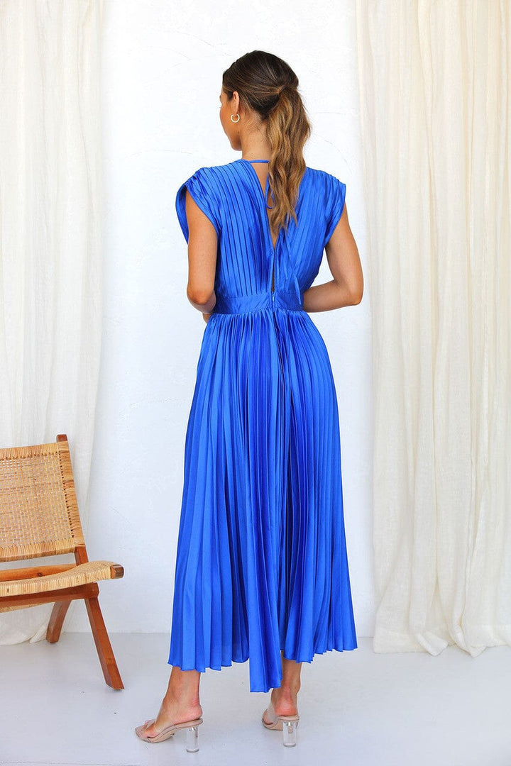 Chloe - Elegant Midi Dress