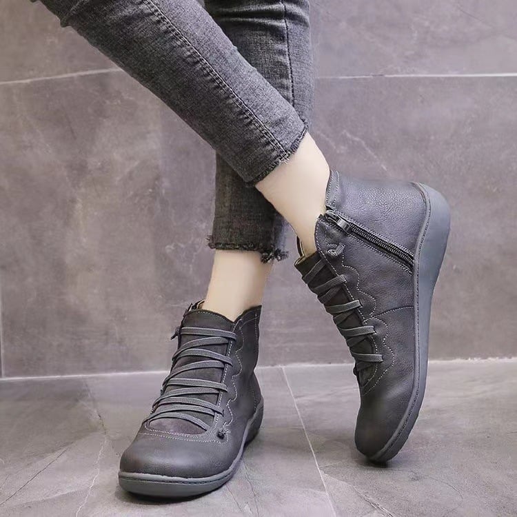 Nadine - Comfortable support boots