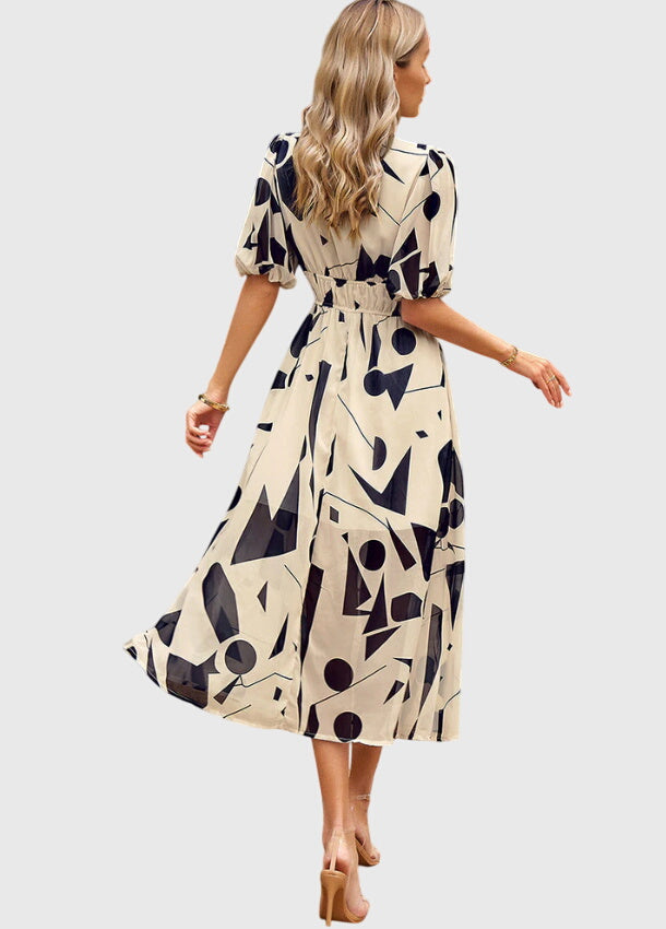Olivia - Flattering Floral Midi Dress