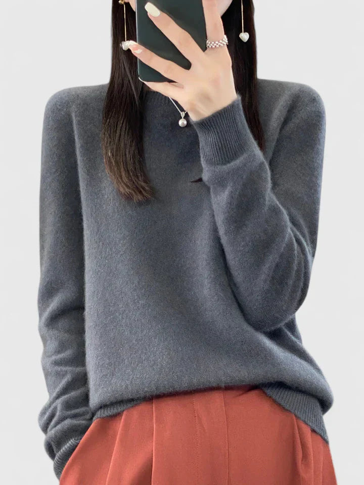 Isleen - Comfortable Sweater