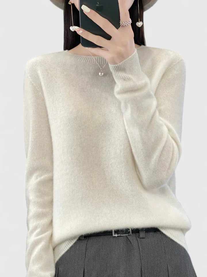 Isleen - Comfortable Sweater