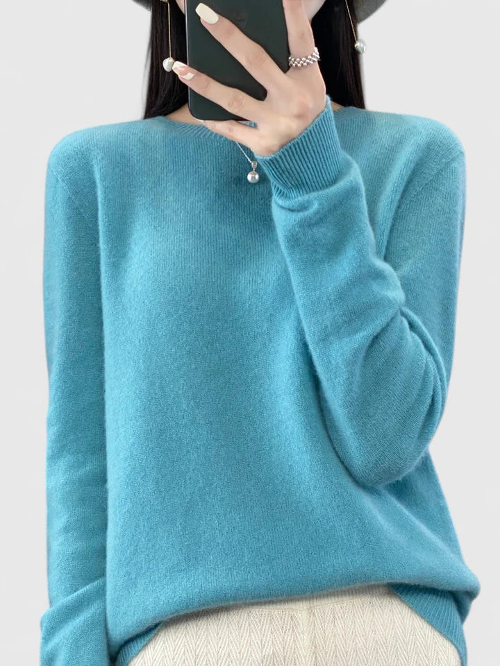 Isleen - Comfortable Sweater