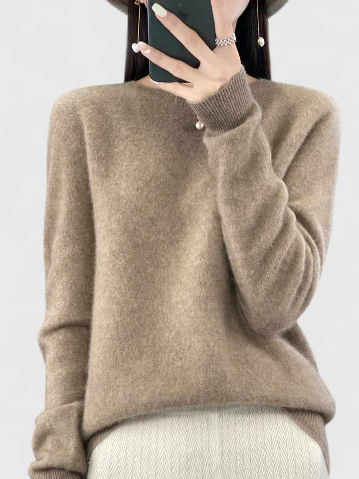 Isleen - Comfortable Sweater