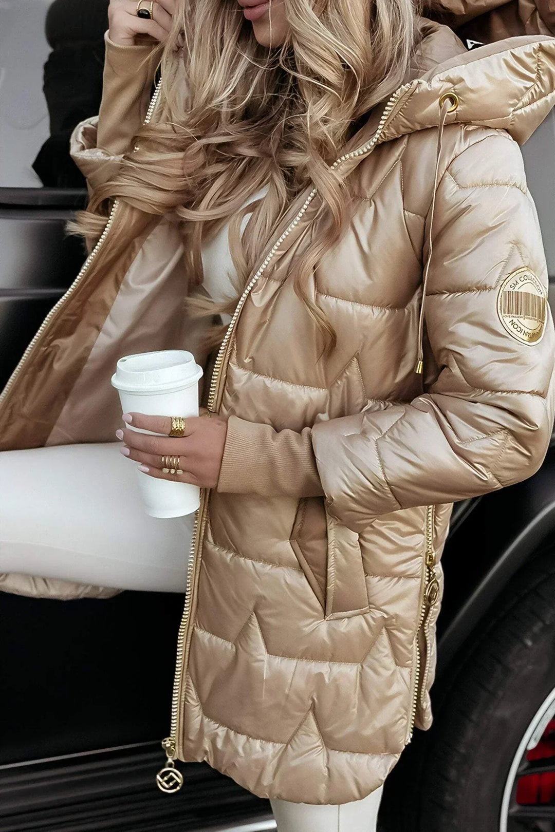 Linda - Elegant Winter Coat with Hood and Padding
