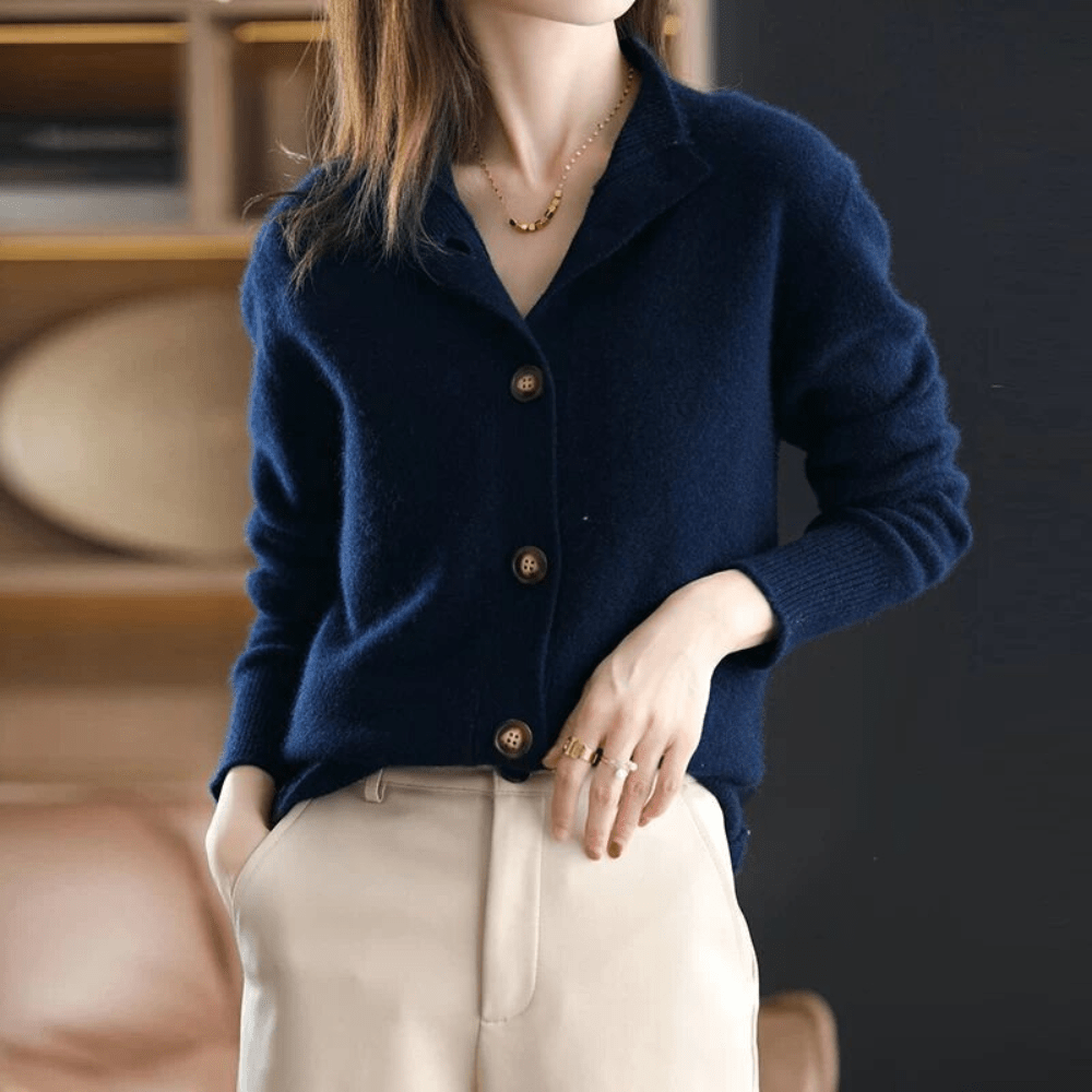 Chelsea - Luxurious Knit Cardigan