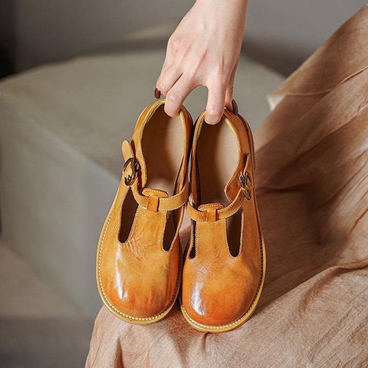 Clara - Elegant Mary Janes