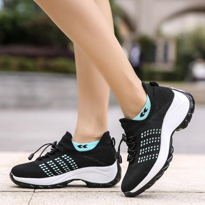 Arabella -  Slip-On Sneakers